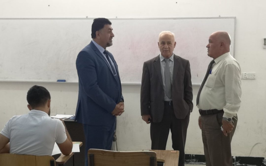 السيد رئيس الجامعة يتابع سير الامتحانات في كليتنا