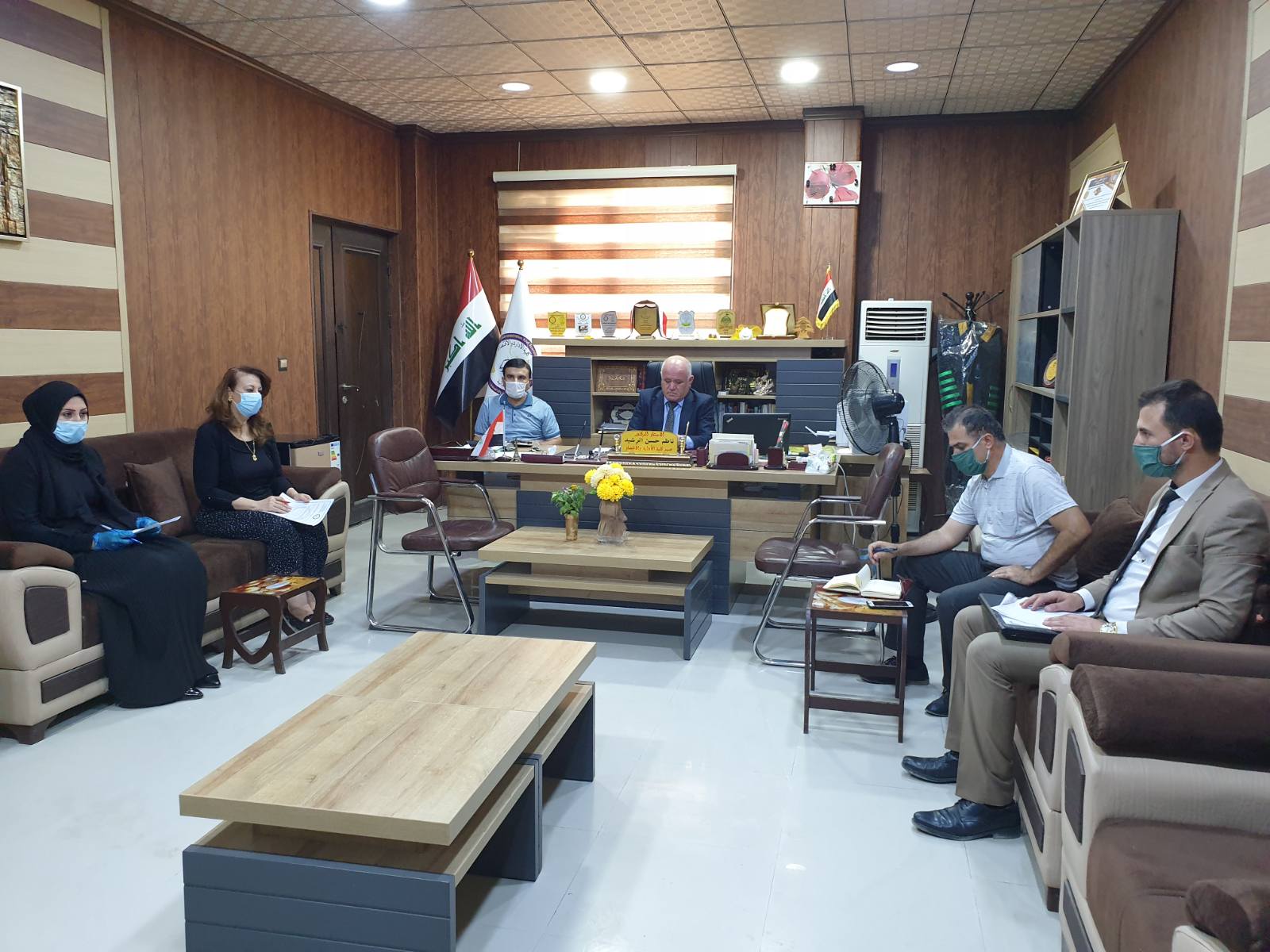 اجتماع الفريق المكلف باعداد الخطة الإستراتيجية لكلية الإدارة والاقتصاد