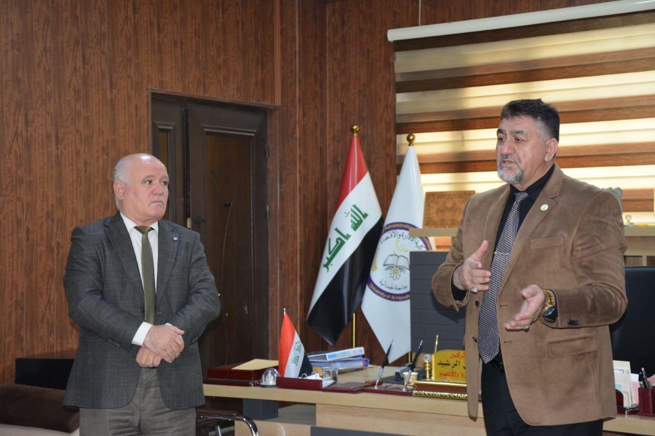 السيد رئيس الجامعة يلتقي بالكادر التدريسي والوظيفي لكلية الإدارة والاقتصاد