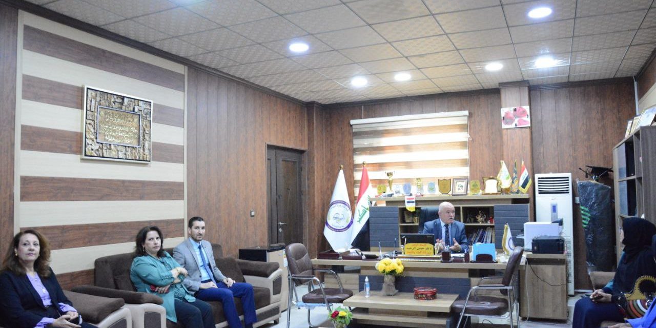 مديرة دائرة الحماية الاجتماعية للمراة في سهل نينوى تزور كلية الادارة والاقتصاد