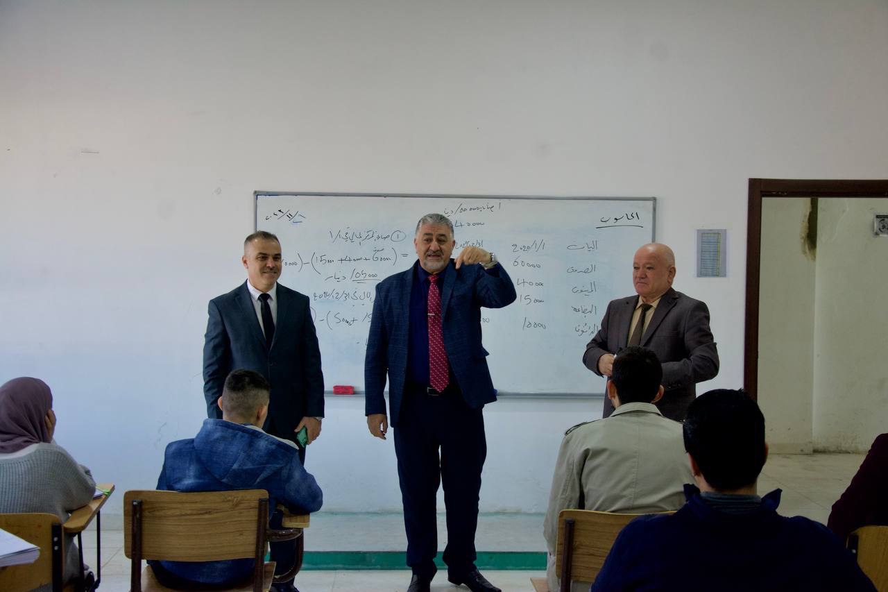السيد رئيس الجامعة يلتقي بطلبة المرحلة الأولى المقبولين في كلية الادارة والاقتصاد للعام الدراسي 2023_2024
