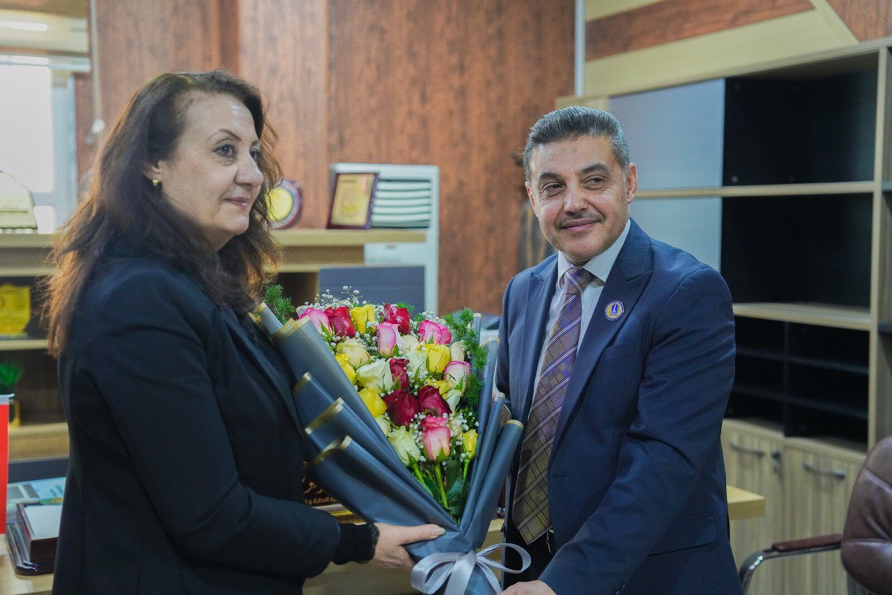 وفد رفيع المستوى من جامعة الحدباء الأهلية يزور كلية الإدارة والإقتصاد ويقدم التهنئة لإدارتها الجديدة