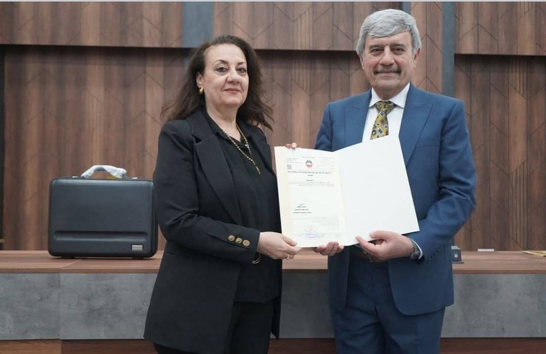 عميد كلية الإدارة والإقتصاد بجامعة الحمدانية تحصل على كتاب شكر وتقدير من السيد رئيس جامعة الموصل